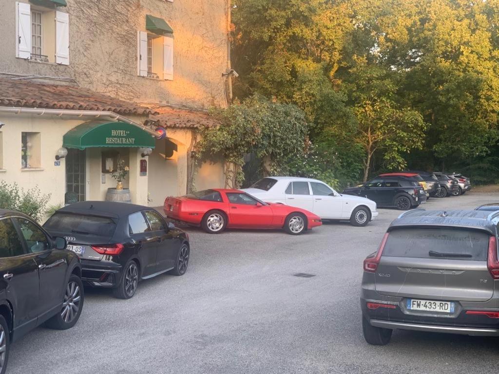 Human Hotel Restaurant Park Villecroze Exterior foto